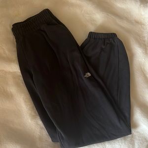 Black north face sweatpants